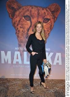 Nina Madam Arrival to World premiere from Malaika in Cinema Zoo Palace in Berlin at 04 10 2017