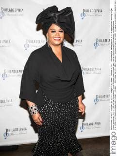 October 4, 2017 - Philadelphia, Pennsylvania, U.S - Grammy award winning singer, writer, producer, JILL SCOTT, at the Philadelphia Music Alliance walk of fame gala held at the Fillmore in Philadelphia PA Philadelphia U.S. - ZUMArf1_ 20171004_zaf_rf1_050 Copyright: xRickyxFitchettx