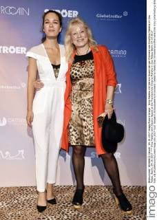 Nina Maleika with Kerstin Noack at the Premiere the Cinema Maleika in Zoo Palace Berlin 04 10 2017 Foto:xN.xKubelkax xFuturexImage