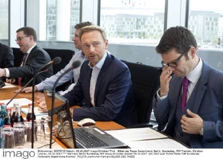 Bilder des Tages Deutschland, Berlin, Bundestag, FDP Fraktion, Christian Lindner, 05.10.2017 *** Germany Berlin Bundestag FDP Group Christian Lindner 05 10 2017