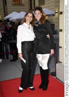 Corinna Binzer Showers with Daughter Miriam at the Premiere the Show Boybands Forever in German Theatre Munich 04 10 2017 Foto:xP.xSchönbergerx xFuturexImage