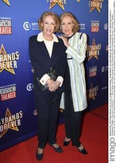 Alice Kessler and Ellen Kessler at the Premiere the Show Boybands Forever in German Theatre Munich 04 10 2017 Foto:xP.xSchönbergerx xFuturexImage