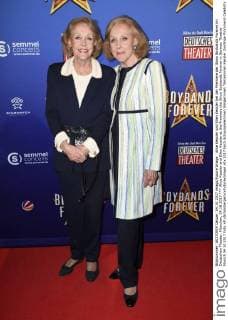 Alice Kessler and Ellen Kessler at the Premiere the Show Boybands Forever in German Theatre Munich 04 10 2017 Foto:xP.xSchönbergerx xFuturexImage