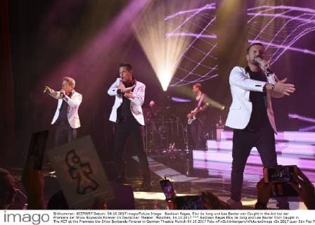Bastiaan Ragas Eloy de Jong and Lee Baxter from Caught in The ACT at the Premiere the Show Boybands Forever in German Theatre Munich 04 10 2017 Foto:xP.xSchönbergerx xFuturexImage