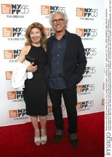 October 5, 2017 - New York, N.Y, USA - APRIL GORNICK, ERIC FISCHL attend the world premiere of Spielberg at 55th Annual The New York Film Festival.Alice Tully Hall, Lincoln Center, NYC.October 5, 2017.Photos by , Globe Photos Inc. New York USA - ZUMAms4_ 20171005_zaa_ms4_021 Copyright: xSoniaxMoskowitzx