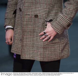 Mudbound Premiere London.UK. Mark Spracklen s hands at the Royal Bank of Canada Gala & European Premiere of Mudbound . 61st BFI London Film Festival 5th October 2017 LMK386-S816-061017 