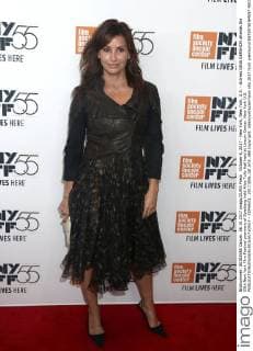 October 6, 2017 - New York, New York, U.S. - Actress GINA GERSHON attends the 55th New York Film Festival premiere of Spielberg held Alice Tully Hall held at Lincoln Center. New York U.S. - ZUMAk03_ 20171006_zaf_k03_068 Copyright: xNancyxKaszermanx