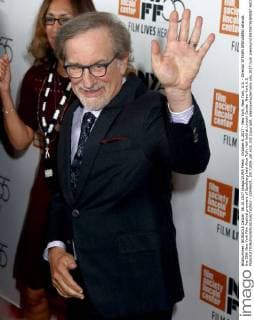 October 6, 2017 - New York, New York, U.S. - Director STEVEN SPIELBERG attends the 55th New York Film Festival premiere of Spielberg held Alice Tully Hall held at Lincoln Center. New York U.S. - ZUMAk03_ 20171006_zaf_k03_030 Copyright: xNancyxKaszermanx