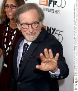 October 6, 2017 - New York, New York, U.S. - Director STEVEN SPIELBERG attends the 55th New York Film Festival premiere of Spielberg held Alice Tully Hall held at Lincoln Center. New York U.S. - ZUMAk03_ 20171006_zaf_k03_018 Copyright: xNancyxKaszermanx