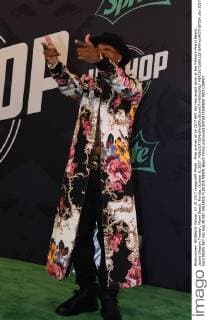 Plies arrives at he 2017 BET Hip Hop award show at the Fillmore Miami Beach, Jackie Gleason Theater, Miami Beach, Florida, October 6, 2017.  MIA20171006122 GARYxIxROTHSTEIN