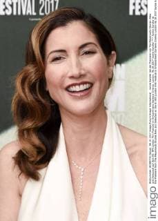 Jackie Sandler at the Premiere from The Meyerowitz Stories New and Selected on the 61 BFI London Film Festival in Embankment Gardens Cinema London 06 10 2017 Jackie Sandler  Foto:xS.xVasx xFuturexImage