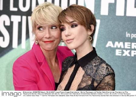 Emma Thompson with Daughter Gaia Wise at the Premiere from The Meyerowitz Stories New and Selected on the 61 BFI London Film Festival in Embankment Gardens Cinema London 06 10 2017 Emma Thompson with Daughter Gaia Wise  Foto:xS.xVasx xFuturexImage