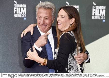 Dustin Hoffman with Wife Lisa at the Premiere from The Meyerowitz Stories New and Selected on the 61 BFI London Film Festival in Embankment Gardens Cinema London 06 10 2017 Dustin Hoffman with Wife Lisa  Foto:xS.xVasx xFuturexImage