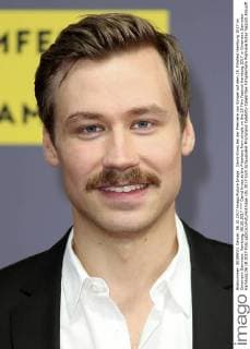 David Kross at the Premiere from simple on the 25 Film Festival Hamburg 2017 in Cinemaxx Dammtor Hamburg 06 10 2017 Foto:xgbrcix xFuturexImage