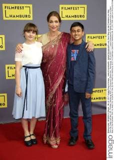 Lena Urzendowski Aglaia Szyszkowitz and Zayn Baig at the Premiere from no Heart for Indians on the 25 Film Festival Hamburg 2017 in Cinemaxx Dammtor Hamburg 06 10 2017 Foto:xgbrcix xFuturexImage
