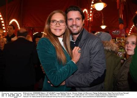 Doreen Dietel with Husband Tobias Guttenberg Gala Premiere Circus Roncalli 40 Years travel to Stimulate borrowing Munich 07 October 2017