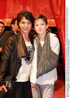 Janina Hartwig with Son Gala Premiere Circus Roncalli 40 Years travel to Stimulate borrowing Munich 07 October 2017