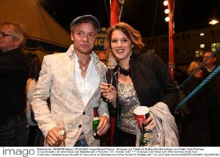 Christoph from Friedl with Wife Eva Mary Grein from Friedl Gala Premiere Circus Roncalli 40 Years travel to Stimulate borrowing Munich 07 October 2017