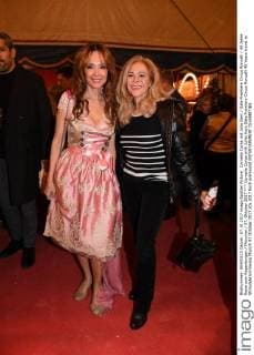 Cornelia Corba with Juliet Kent Gala Premiere Circus Roncalli 40 Years travel to Stimulate borrowing Munich 07 October 2017