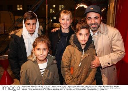 Adnan Maral with Wife Franziska and theirs Children 40 Years Circus Roncalli Jubilaeumstournee travel to Rainbow in Munich at 07 10 2017