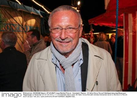 Constantine Alarm clock 40 Years Circus Roncalli Jubilaeumstournee travel to Rainbow in Munich at 07 10 2017