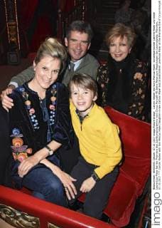 Carolin Reiber with Son Marcus Maier Daughter-in-law Cathrin Maier and Grandchildren Lawrence Maier at the Premiere the of Circus Roncalli 40 Years travel to Rainbow at Munich 07 10 2017 Foto:xP.xSchönbergerx xFuturexImage