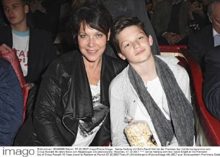 Janina Hartwig with Son David Bright at the Premiere the of Circus Roncalli 40 Years travel to Rainbow at Munich 07 10 2017 Foto:xP.xSchönbergerx xFuturexImage