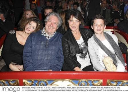 Volker Brandt with Life companion Susanne Meikl and Janina Hartwig with Son David Bright at the Premiere the of Circus Roncalli 40 Years travel to Rainbow at Munich 07 10 2017 Foto:xP.xSchönbergerx xFuturexImage