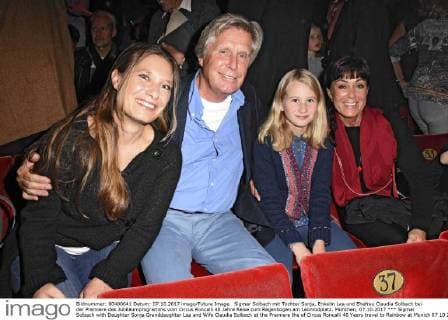 Sigmar Solbach with Daughter Sonja Granddaughter Lea and Wife Claudia Solbach at the Premiere the of Circus Roncalli 40 Years travel to Rainbow at Munich 07 10 2017 Foto:xP.xSchönbergerx xFuturexImage