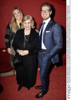 Nathalie Weber Gundula Korte and Grandchildren Julien Christopher Fuchsberger at the Premiere the of Circus Roncalli 40 Years travel to Rainbow at Munich 07 10 2017 Foto:xP.xSchönbergerx xFuturexImage