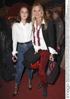 Nicole Belstler Boettcher with Daughter Thalia at the Premiere the of Circus Roncalli 40 Years travel to Rainbow at Munich 07 10 2017 Foto:xP.xSchönbergerx xFuturexImage