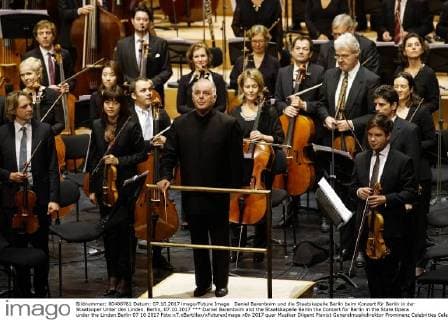 Daniel Barenboim and the Staatskapelle Berlin the Concert for Berlin in the State Opera under the Linden Berlin 07 10 2017 Foto:xT.xBartillax xFuturexImage