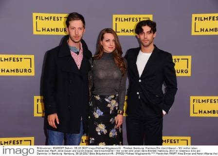 Maximilian MAUFF Alice Dwyer and Aaron Altaras the invisible We want all Life the Film Festival Hamburg 2017 in Cinemaxx Cinema at Dammtor in Hamburg Hamburg 08 10 2017 Please Caption Imago Michael Wigglesworth