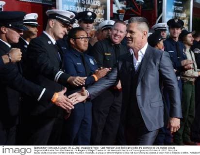 Cast member Josh Brolin arrives for the premiere of the motion picture biographical drama Only the Brave at the Regency Village Theatre in the Westwood section of Los Angeles on October 8, 2017. Storyline: Based on the true story of the Granite Mountain Hotshots, a group of elite firefighters who risk everything to protect a town from a historic wildfire.  LAP2017100832 JIMxRUYMEN