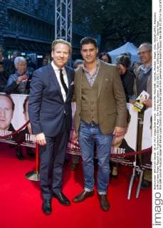 Daniel Hope RSA GBR Violinist Musician Geiger left Nahuel Lopez Director fault on the Red Carpet a Film premiere Daniel Hope the Sound the Life 08 10 2017 in the LICHTBURG in Eat