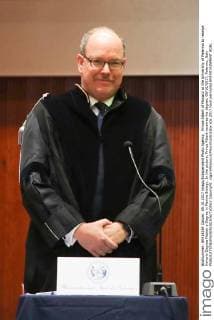 Prince Albert of Monaco at the University of Palermo to receive Honoris Degree Master s Degree in Marine Biology. In the picture, Prince Albert receives his degree. 09 10 2017, Palermo, Italy  Copyright: xIgorxPetyxx xIPAx xKontrolabx