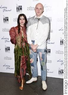 Finn MacTaggart with Accompaniment at the Premiere from Loving Vincent on the 61 BFI London Film Festival in the National Gallery London 09 10 2017 Finn MacTaggart with Accompaniment  Foto:xS.xVasx xFuturexImage
