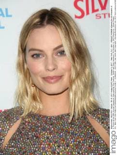 October 9, 2017 - New York, N.Y, USA - MARGOT ROBBIE attends the US Premiere of I, Tonya at the 25th Annual Hamptons International Film Festival .Guild Hall, East Hampton, NY.October 9, 2017.Photos by , Globe Photos Inc. New York USA - ZUMAms4_ 20171009_zaa_ms4_006 Copyright: xSoniaxMoskowitzx