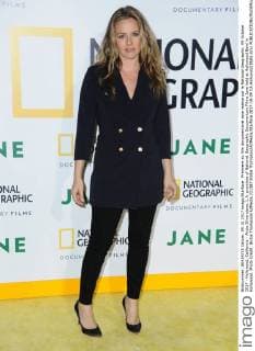 Premiere du film documentaire Jane realise par le National Geographic. 09 October 2017 - Hollywood, California - Alicia Silverstone. L.A. premiere of National Geographic Documentary Films Jane held at Hollywood Bowl in Hollywood. Photo Credit: Birdie Thompson AdMedia 221387 Birdie Thompson AdMedia Starface 2017-10-09 CA Hollywood Etats-Unis  Copyright: xBirdiexThompson AdMediax STAR_221387_006