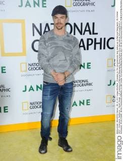 Premiere du film documentaire Jane realise par le National Geographic. 09 October 2017 - Hollywood, California - Derek Hough. L.A. premiere of National Geographic Documentary Films Jane held at Hollywood Bowl in Hollywood. Photo Credit: Birdie Thompson AdMedia 221387 Birdie Thompson AdMedia Starface 2017-10-09 CA Hollywood Etats-Unis  Copyright: xBirdiexThompson AdMediax STAR_221387_020