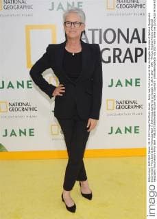 Jamie Lee Curtis arrives at the Los Angeles Premiere of National Geographic Documentary Films Jane at the Hollywood Bowl in Hollywood, California on October 9, 2017. 2017 - USA - The Los Angeles Preiere of National Geographic Documentary Films Jane .  Copyright: xBillyxBennightxIIx