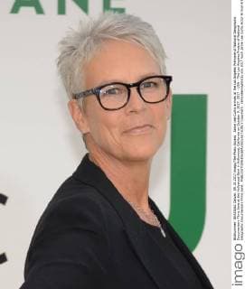 Jamie Lee Curtis arrives at the Los Angeles Premiere of National Geographic Documentary Films Jane at the Hollywood Bowl in Hollywood, California on October 9, 2017. 2017 - USA - The Los Angeles Preiere of National Geographic Documentary Films Jane .  Copyright: xBillyxBennightxIIx
