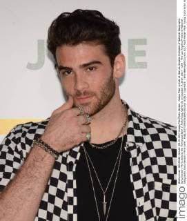 Hasan Piker arrives at the Los Angeles Premiere of National Geographic Documentary Films Jane at the Hollywood Bowl in Hollywood, California on October 9, 2017. 2017 - USA - The Los Angeles Preiere of National Geographic Documentary Films Jane .  Copyright: xBillyxBennightxIIx