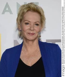 Jean Smart arrives at the Los Angeles Premiere of National Geographic Documentary Films Jane at the Hollywood Bowl in Hollywood, California on October 9, 2017. 2017 - USA - The Los Angeles Preiere of National Geographic Documentary Films Jane .  Copyright: xBillyxBennightxIIx