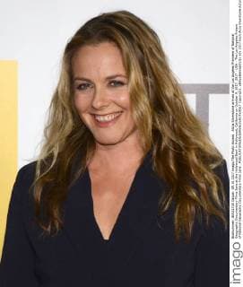 Alicia Silverstone arrives at the Los Angeles Premiere of National Geographic Documentary Films Jane at the Hollywood Bowl in Hollywood, California on October 9, 2017. 2017 - USA - The Los Angeles Preiere of National Geographic Documentary Films Jane .  Copyright: xBillyxBennightxIIx