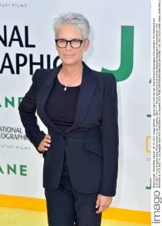 Jamie Lee Curtis at the Jane National Geographic Documentary Film Premiere at 9 10 2017 in Los Angeles Jane Film premiere in Los Angeles 2017