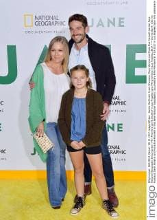 Jennie Garth with her Husband Dave Abrams and Fiona Eve Facinelli at the Jane National Geographic Documentary Film Premiere at 9 10 2017 in Los Angeles Jane Film premiere in Los Angeles 2017