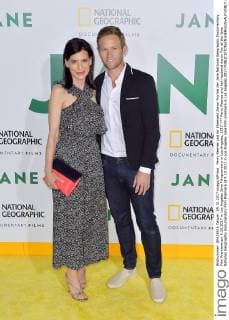 Perry Reeves and her Husband Aaron Fox at the Jane National Geographic Documentary Film Premiere at 9 10 2017 in Los Angeles Jane Film premiere in Los Angeles 2017