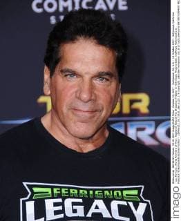 October 10, 2017 - Hollywood, CA, U.S. - 10 October 2017 - Hollywood, California - Lou Ferrigno. World Premiere of Thor: Ragnarok held at The El Capitan Theater in Hollywood. Photo Credit: AdMedia Hollywood U.S. - ZUMAa123 20171010_zaa_a123_175 Copyright: xBirdiexThompsonx