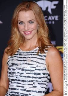 October 10, 2017 - Hollywood, CA, U.S. - 10 October 2017 - Hollywood, California - Annie Wersching. World Premiere of Thor: Ragnarok held at The El Capitan Theater in Hollywood. Photo Credit: AdMedia Hollywood U.S. - ZUMAa123 20171010_zaa_a123_196 Copyright: xBirdiexThompsonx